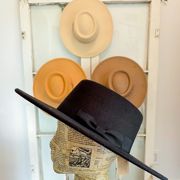 BLACK Felt Boater Hat - Picture 2 of 4